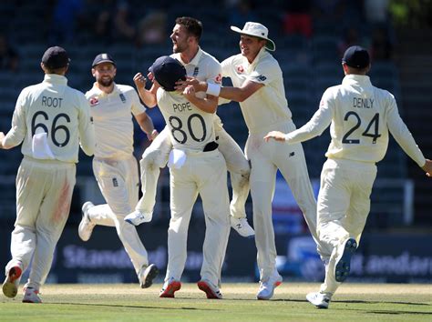 Coronavirus England Cricketers To Begin Returning To Individual