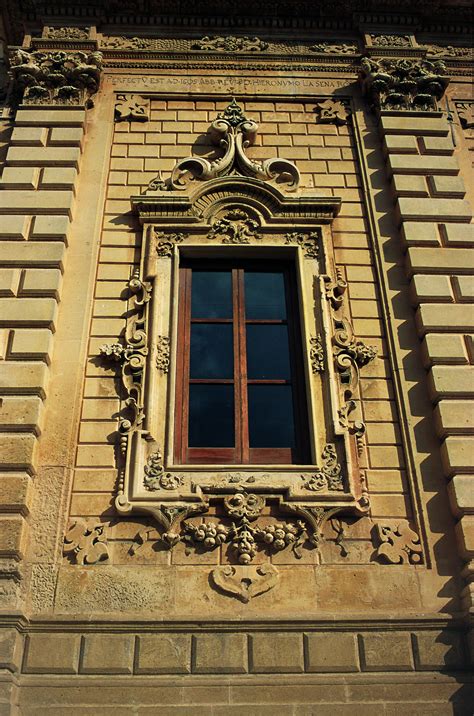 Lecce Finestra Barocca Baroque Window In Lecce Italy Фасад