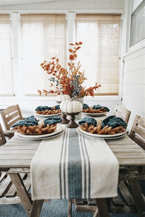 60 Best Farmhouse Fall Decorating Ideas And Designs For 2020