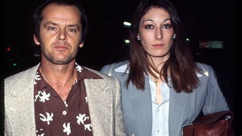 The Truth About Jack Nicholsons Relationship With Anjelica Huston
