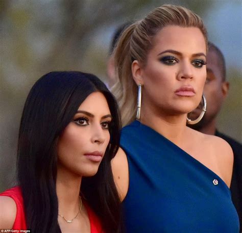 Photos Kim And Khloe Kardashian Visit Armenian Genocide Memorial