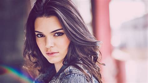 Kendall Jenner Biography And Photos Girls Idols Wallpapers And Biography