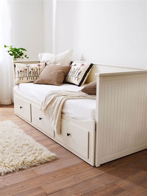 Zwei betten übereinanderstapeln oder bei hochbetten andere möbel, wie. Ikea Hemnes Bett Schubladen