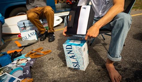 Kanga Coolers The Iceless Insanely Convenient Beer Cooler Thatll