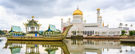 Malaysia is located in southeast asia and divided in two, partly on mainland asia and partly on the northern island of borneo. 8 best things to do in Bandar Seri Begawan - Smile Magazine