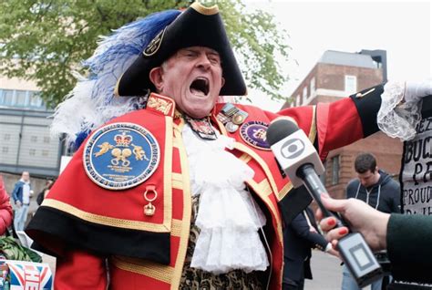 What Is A Town Crier Popsugar Celebrity Uk