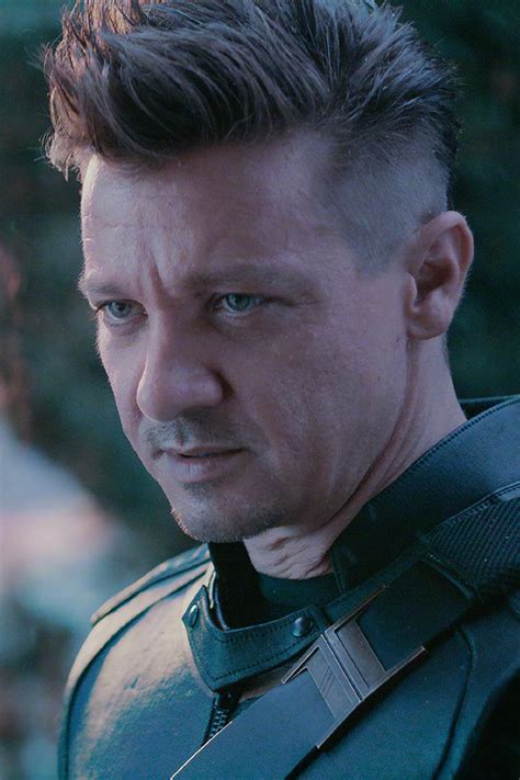 New Stills Of Jeremy Renner As Hawkeye In Avengers Endgame Avengers