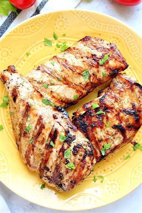 And simple with few ingredients. Easy Grilled Chicken Recipe - simple way to make juicy and ...