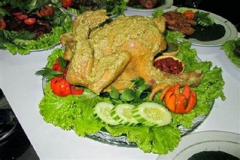 Sajian yang menjadi bagian ubo rampe atau disebut sebagai kelengkapan untuk. Resep Ingkung Ayam Jogja Empuk Lezat | Resep Masakan Jawa