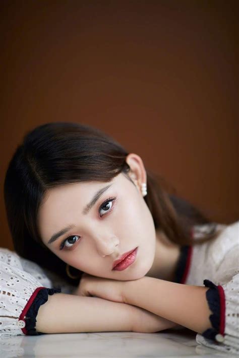 China Entertainment News Actress Lin Yun Poses For Photo Shoot In 2020