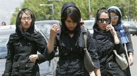 Iranian Women Before And After The Islamic Revolution Iranian Women