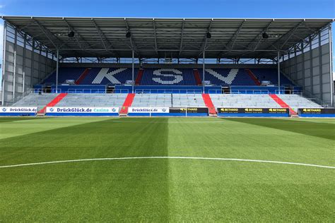 All info around the stadium of holstein kiel. „Kiel ist ein einzigartiger Fall"