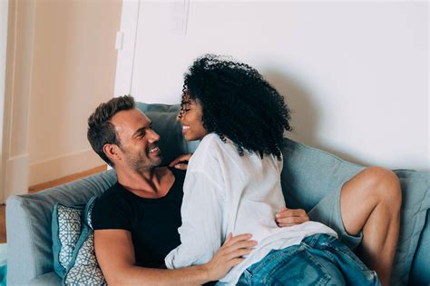 4 Tips To Bring Back The Intimacy In Your Relationship