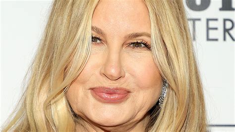 Jennifer Coolidge How The Comedic Star Made It In Hollywood