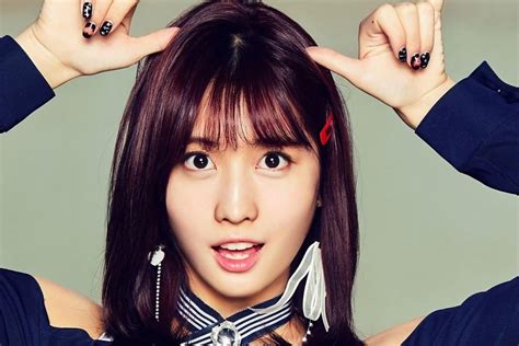 How Does Momo Of K Pop Girl Band Twice Keep Her Abs Ripped South