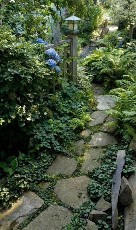 42 Cute Secret Garden That Must Be In Your Garden