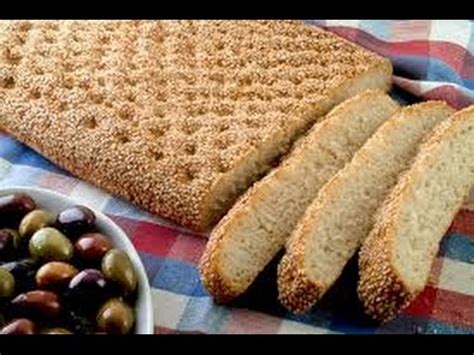 Λαγάνα για τα κούλουμα!!συστατικά (5 λαγάνες των 500γρ ) 500γρ αλεύρι 200γρ κίτρινο αλεύρι υλικά για 1 λαγάνα 25 γρ νωπή μαγιά ή 1 φακελάκι ξηρή μαγιά 4 κ.σ ζάχαρη 500 γρ αλεύρι για όλες. Αγρόκτημα Αθανασόπουλου - Παραδοσιακή λαγάνα με αλεύρι ...