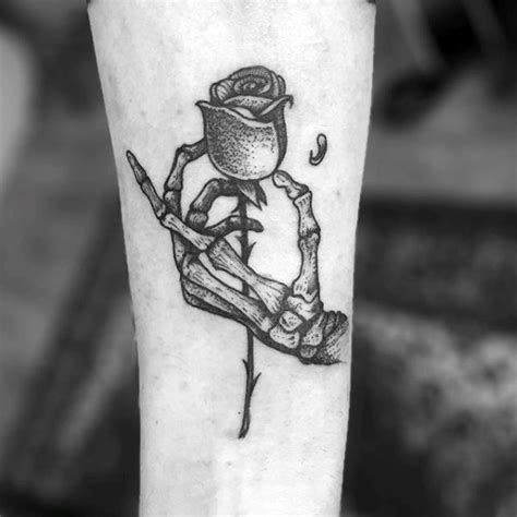 75 Tatuajes Con La Mano De Esqueleto Con El Significado