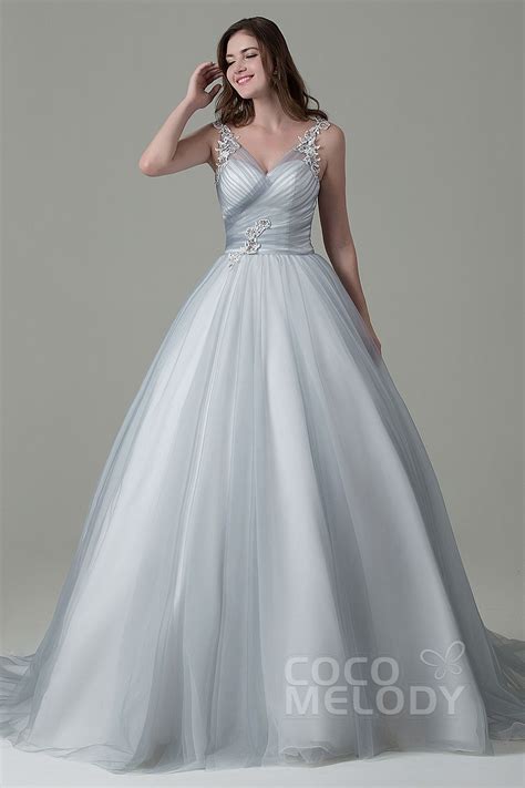 Whether we are making room for a new collections of wedding dresses, or particular styles have been discontinued, here you can find a selection of our designer wedding dress samples at bargain prices. A-Line V-Neck Court Train Tulle Wedding Dress CWXT1500F ...