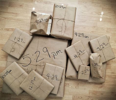 Thoughtfulness goes a long way when it comes to creating a unique, unforgettable experience. Did this for my boyfriends birthday! A gift every hour! He ...