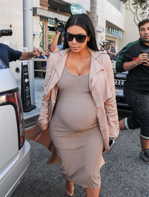 kim kardashian opens up about pregnancy comparisons to kate middleton