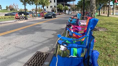 Thousands Of Chairs Line Downtown Lakeland For 39th Annual Christmas Parade