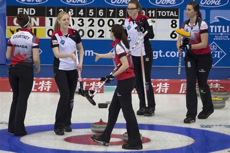 Team Canada Cruises Into Playoffs At World Women S Curling Championship Team Canada Official