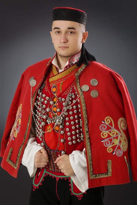 Serbian Folk Costume From Northern Dalmatia © СКУД Извор Станишић