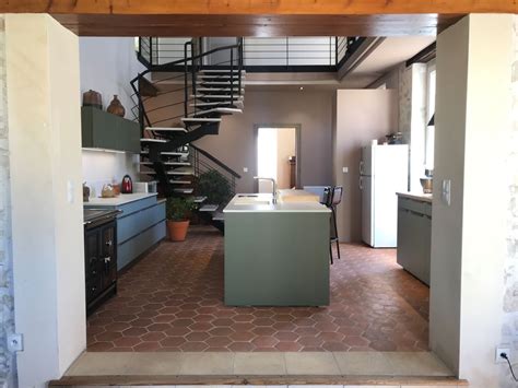 Ce type de plan combine les avantages d'un espace d'angle classique avec ceux. Villeneuve-sur-Lot - Bias ARTHUR BONNET - Magasin de ...