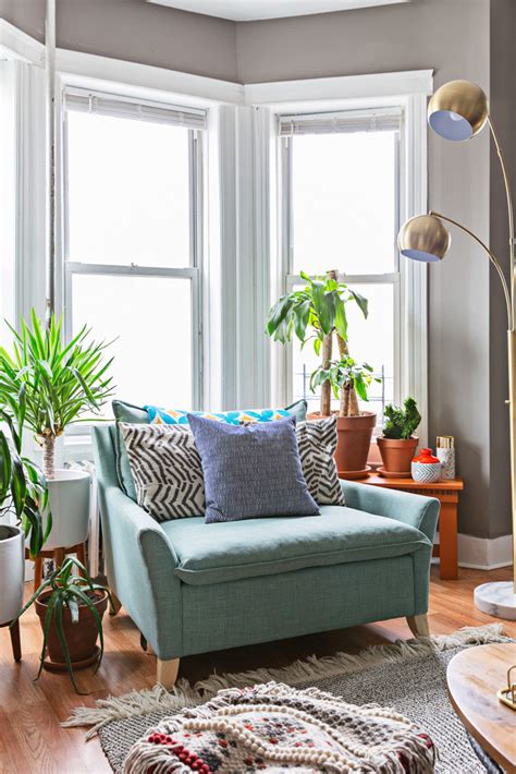 Did you know that paint color can change the dimensions of a room? 6 Paint Colors That Will Make a Room Look Bigger