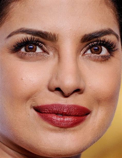 Photo Priyanka Chopra Makeup Priyanka Chopra Oscars Indian Bollywood Actress