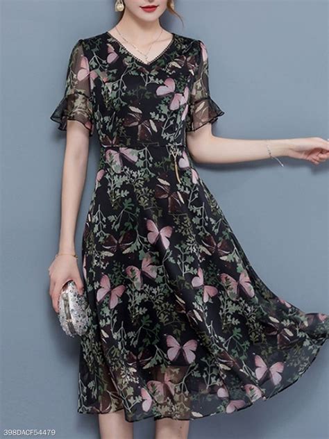 V Neck Floral Printed Bell Sleeve Maxi Dress Maxi Dress With Sleeves