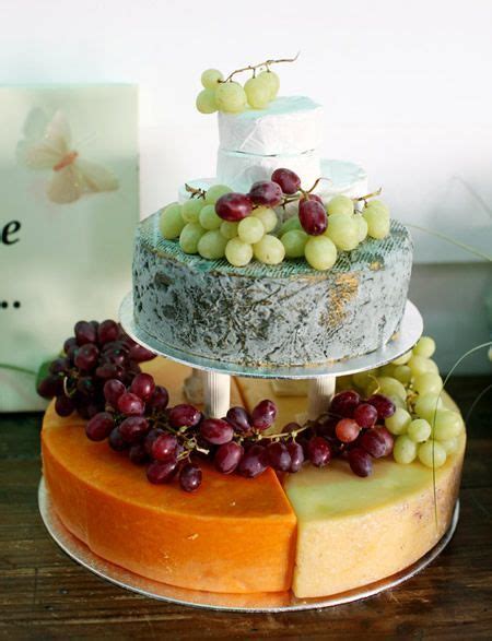 12 Cool Alternatives To The Traditional Wedding Cake Wedding Cake Alternatives Oddee