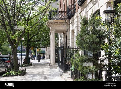 Upper East Side Hi Res Stock Photography And Images Alamy