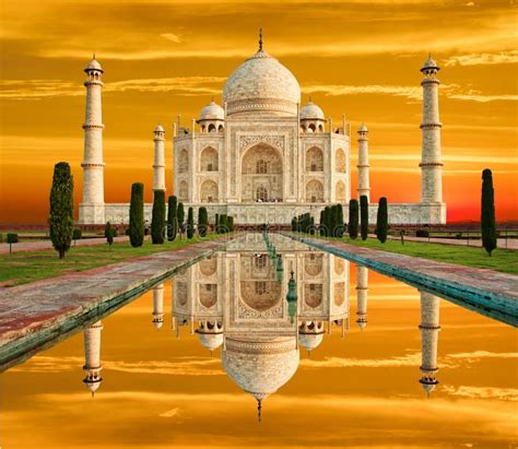 Amazing View On The Taj Mahal In Sunset With Dramatic Sky Agra Uttar