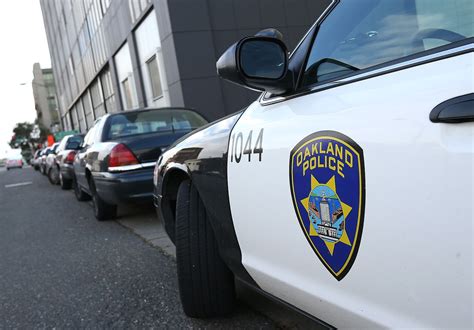 oakland police department job applications will no longer ask about sexual assault history