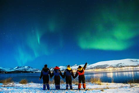 10 Tips For Photographing The Northern Lights
