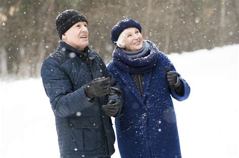 Four Tips To Help Seniors Stay Active This Winter
