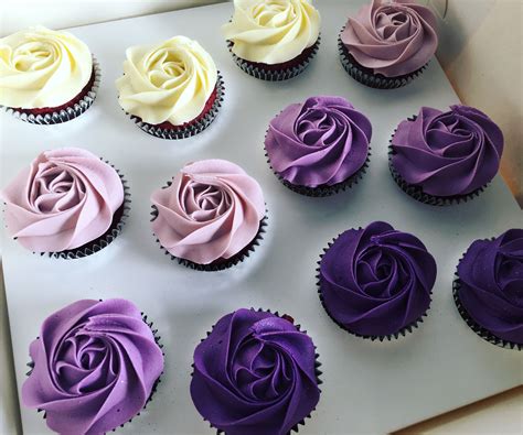 Pin By Redactedgzpejvw On Cupcakes Purple Wedding Cakes Purple
