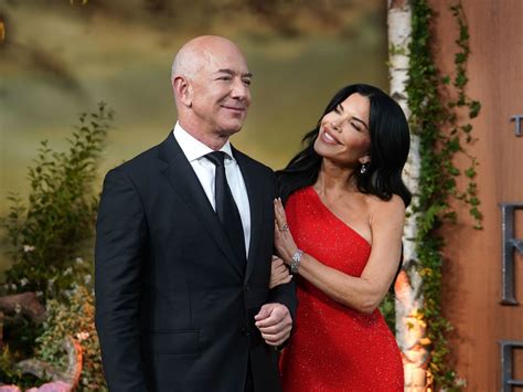 Jeff Bezos And Lauren Sanchez Ayshahamore