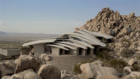 A Sublime Example Of Organic Architecture In Joshua Tree