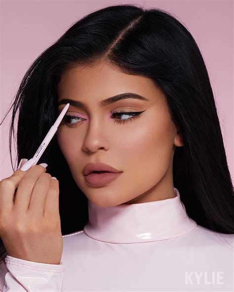 Reality television series keeping up with the kardashians. Kylie Jenner dévoile sa nouvelle acquisition de 450 000 ...