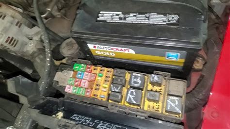 How do you access the inside fuse box on a 2008 jeep liberty? Fuse Box For 2005 Jeep Liberty - Wiring Diagram