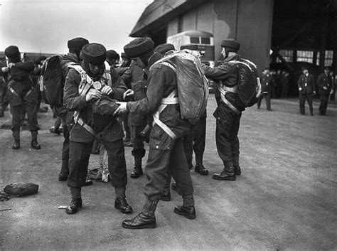 Paratroop Training At Raf Ringway Manchester England