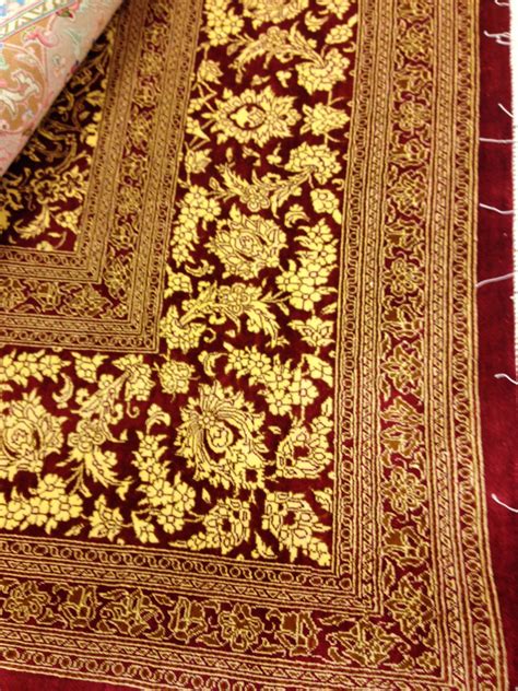 Red And Gold Carpet Carpets Rugs On Carpet Fantasy Bedroom