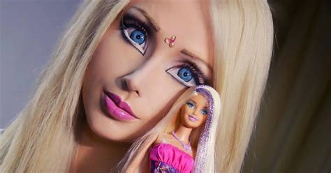 Moderatepoli Last Outpost Of Crazy Barbie Impersonators