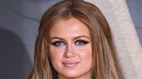 Strictlys Maisie Smith Splits Opinion With Romantic New York Snaps