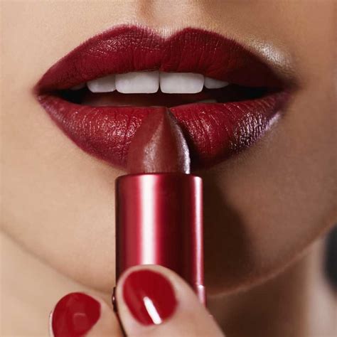 5 Ways To Pull Off Red Lipstick Pretty Designs
