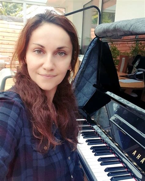 alexandra piano teacher in colinton eh13 edinburgh scotland — london piano teachers