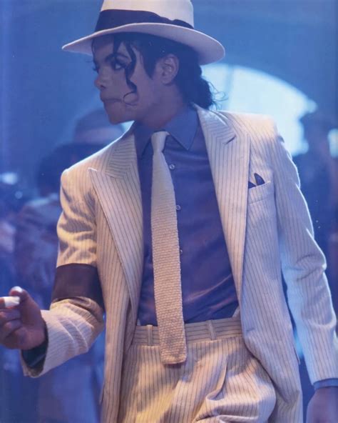 Pin By 𝙼𝚒𝚌𝚑𝚊𝚎𝚕 𝙹 𝙹𝚊𝚌𝚔𝚜𝚘𝚗 On майкл джексон Michael Jackson Michael